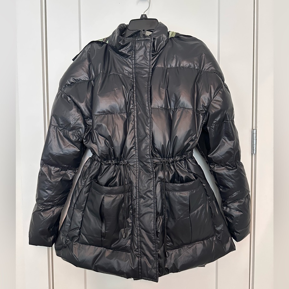 NWT Popflex Peplum Puffer Jacket, Size M, Black